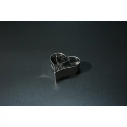 Szív alakú linzerkiszúró közép kiszúróval dupla szív 