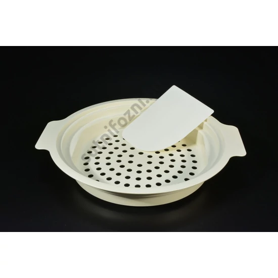 Nokedliszaggató és pároló betét